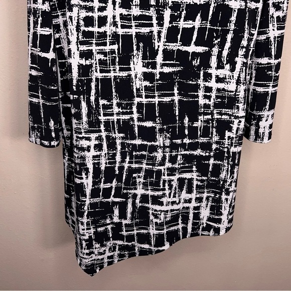 Small Rafaella Black White Print Blouse Top Stretch Asymmetrical Abstract Print - Picture 8 of 12